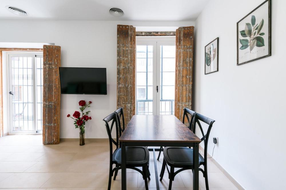 Olehousing-San Lorenzo Seville Exterior photo